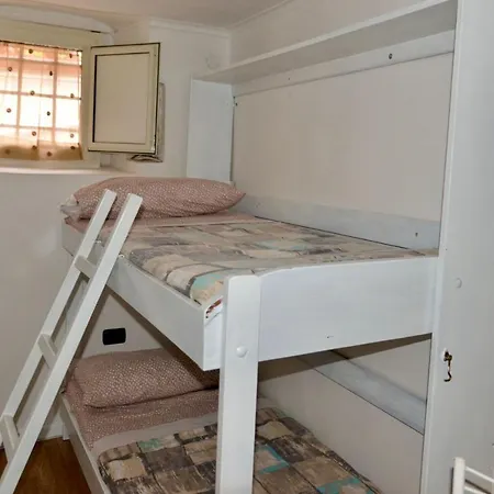 Love Nest Casa Vacanze *